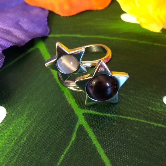 Star Ring - Picture 10 of 12